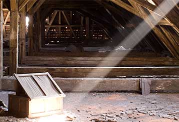 Clean Your Crawl Space! | Attic Cleaning San Francisco, CA