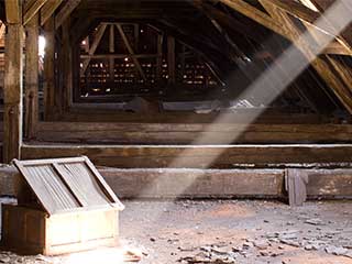 Reasons To Clean Your Crawl Space! | Attic Cleaning San Francisco, CA
